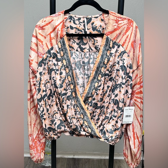 NWT Free People "Cruisin' Together" Top L Wildberry Mixed Print Blouse Boho - Picture 3 of 7